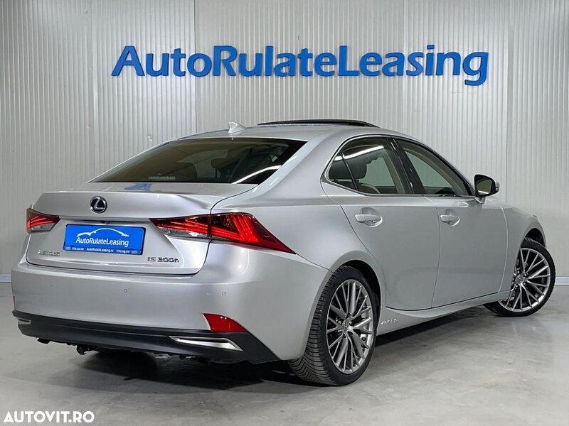 Lexus Seria IS